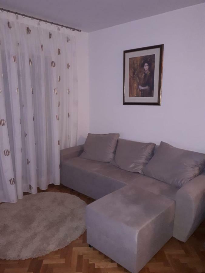 Apartment Jakov 센 외부 사진